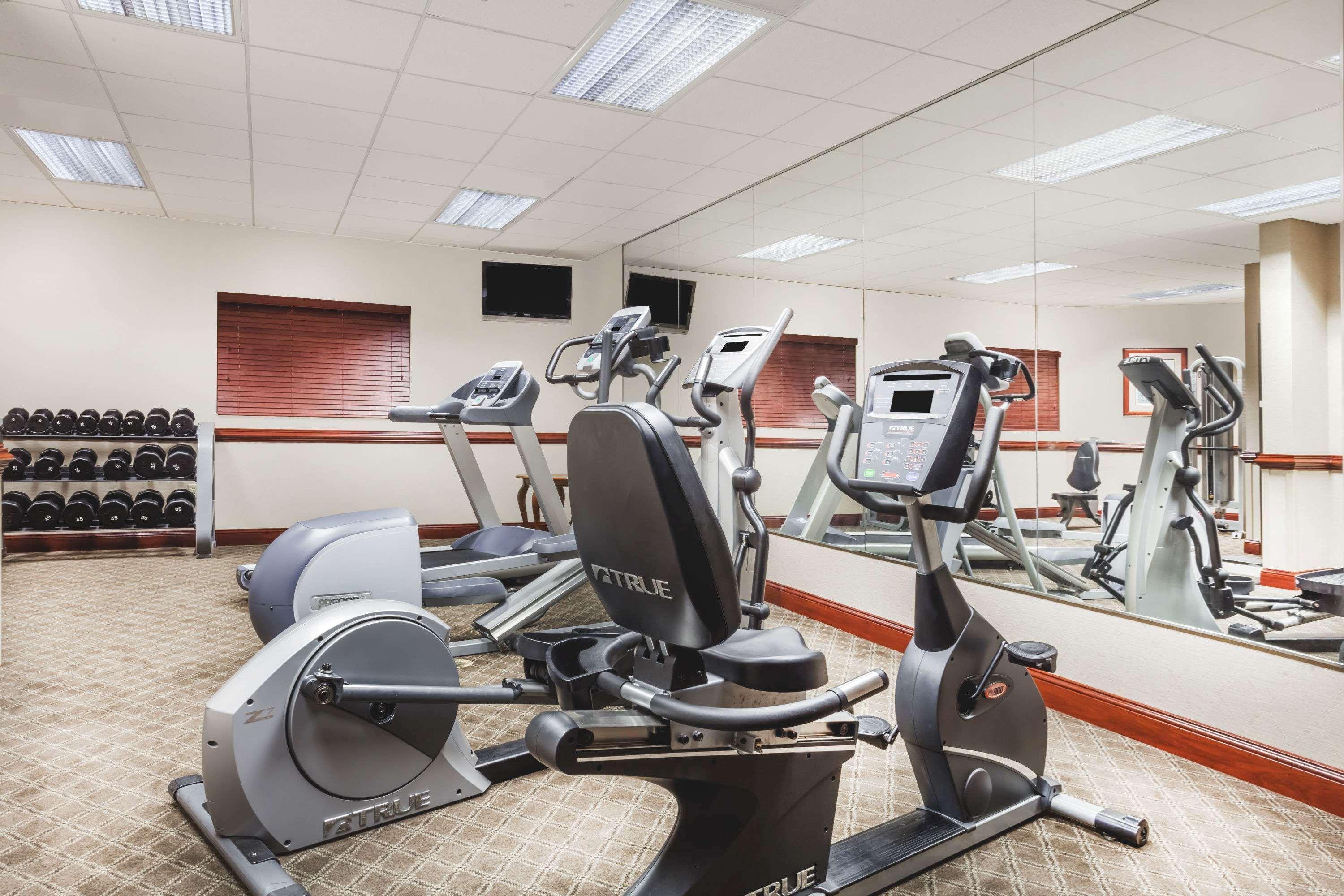 Wingate By Wyndham Columbia/Lexington Hotel Ngoại thất bức ảnh